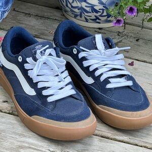 Vans Berle Pro skate shoes, dress blues/gum